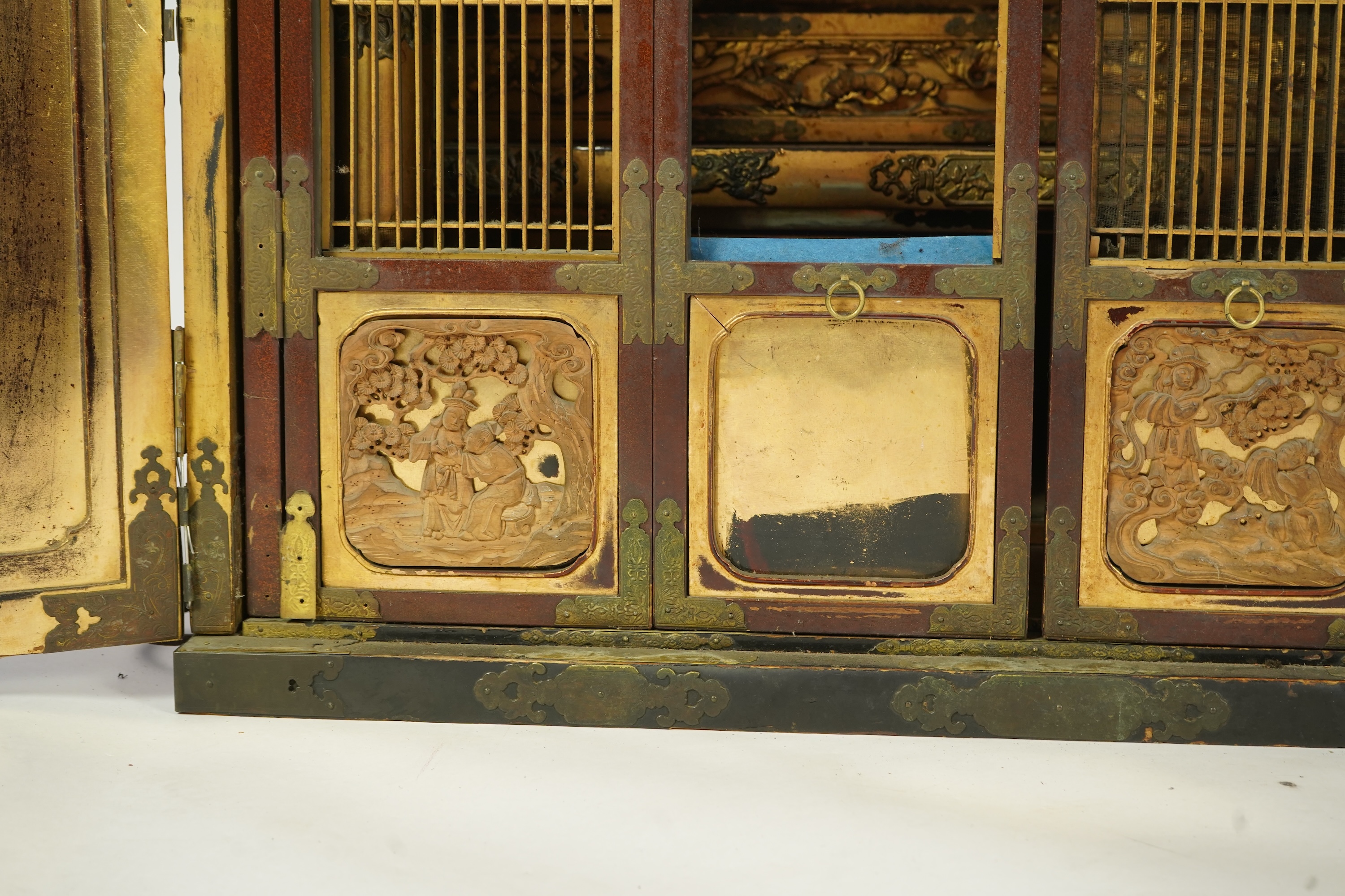 A Japanese lacquer Butsudan shrine cabinet, Meiji-Taisho period
